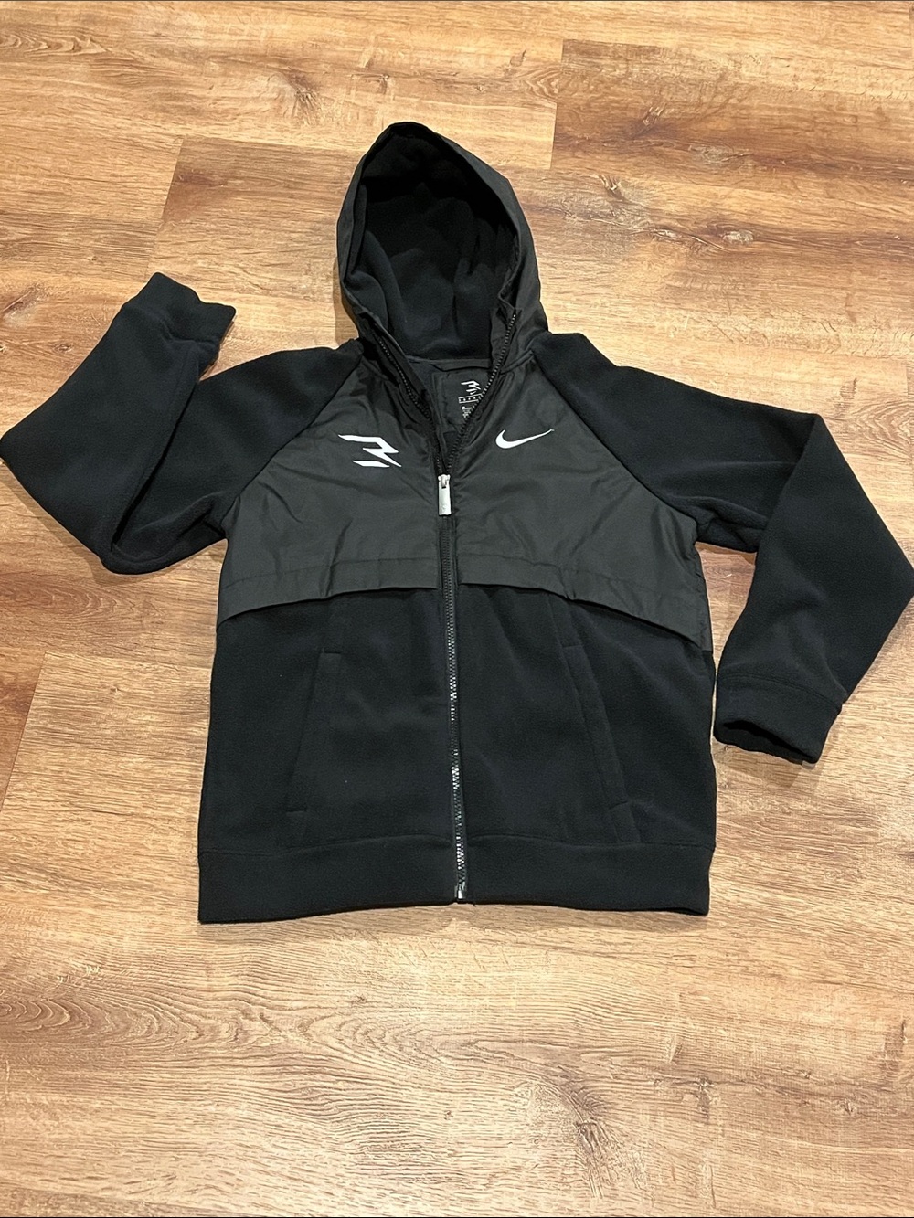 Nike Black Full-Zip Hooded Kids Jacket with Contrast Panels size Large 12-13Y